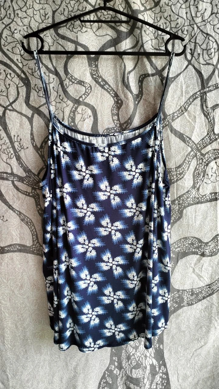 débardeur bleu marine à motifs – photo 4